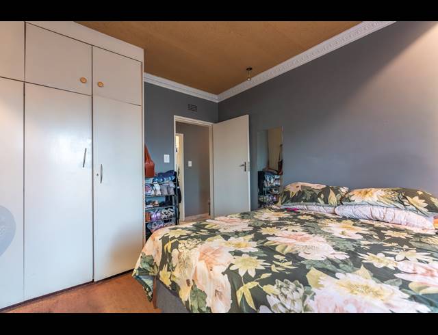 2 BEDROOM APARTMENT FOR SALE IN BUCCLEUCH